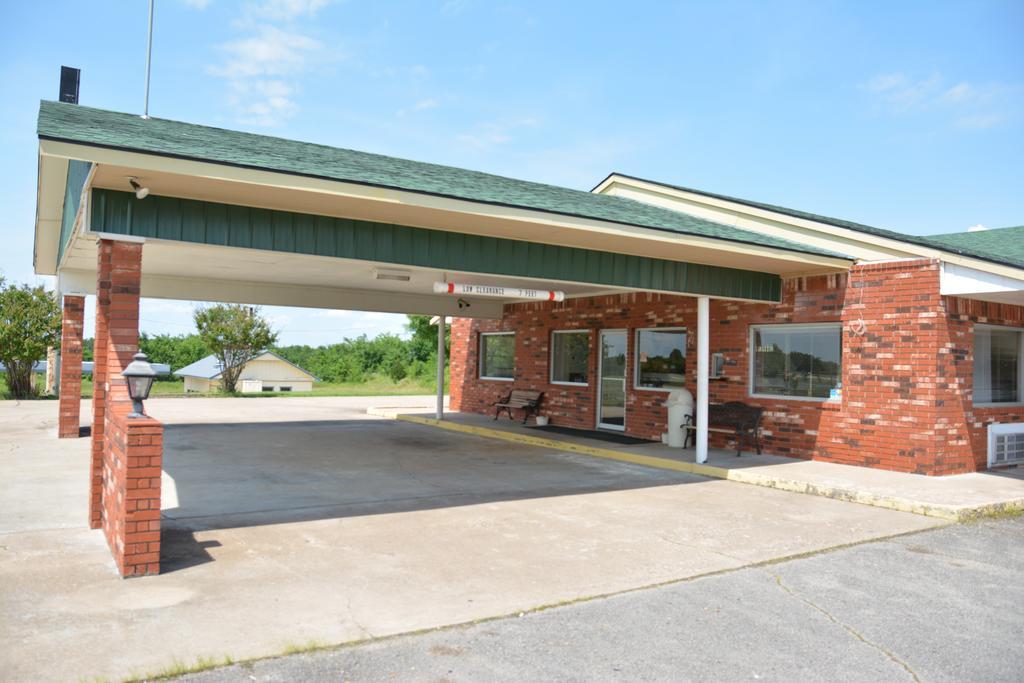Lake Eufaula Inn & Suites Checotah Extérieur photo