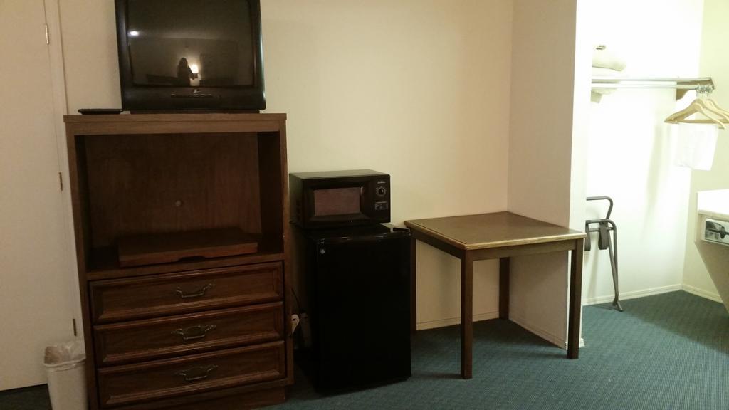 Lake Eufaula Inn & Suites Checotah Extérieur photo