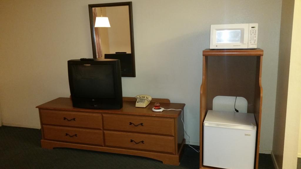 Lake Eufaula Inn & Suites Checotah Extérieur photo