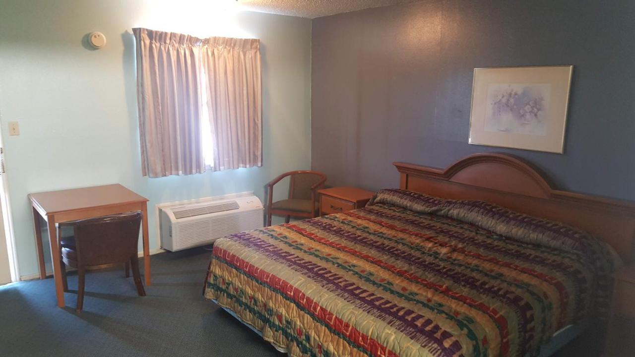 Lake Eufaula Inn & Suites Checotah Extérieur photo
